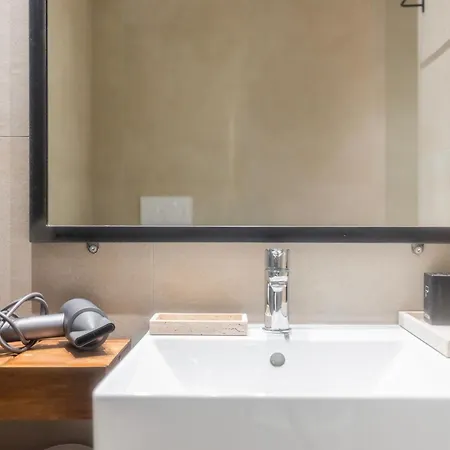 Spiriti 2, New Opening Piazza Di Pietra Apartamento *
