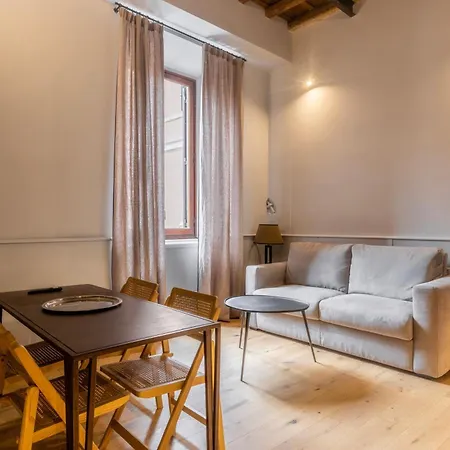 Spiriti 2, New Opening Piazza Di Pietra Róma